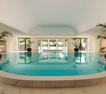 Corinthia-Palace-Spa-Indoor-Pool2
